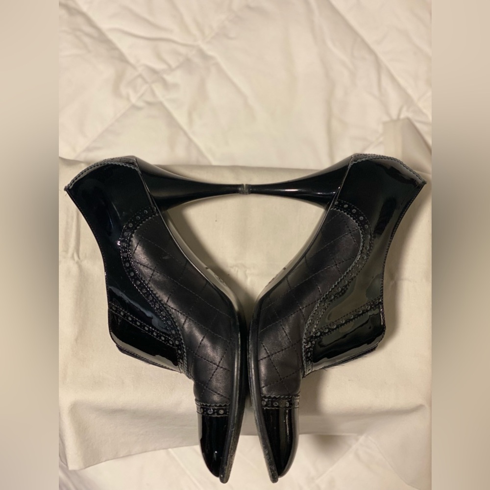 Chanel - RARE FIND-  2004 Brogues, Wingtip, Oxford spectator pump - Picture 10 of 15